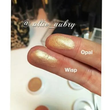 ColourPop Super Shock Highlighter in Wisp - Review & Swatches ColourPop Super Shock Highlighter in Wisp - Review & Swatches