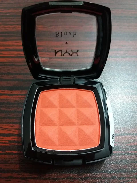 NYX Powder Blush Cinnamon Review and Swatches NYX Powder Blush Cinnamon Review and Swatches