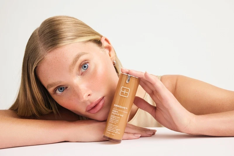 Model Elsa Hosk shows off Sunsolve MD’s new line