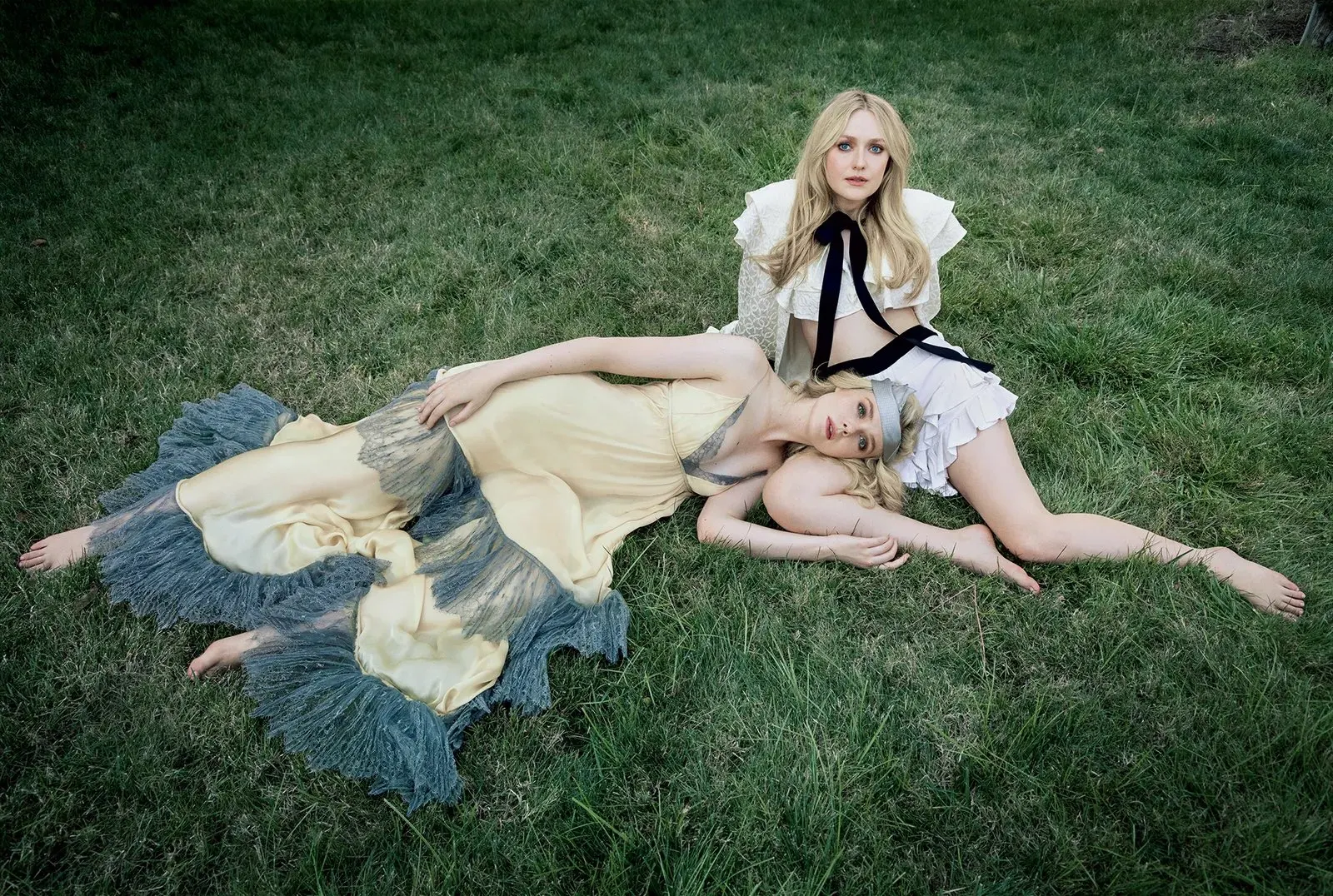 Dakota & Elle Fanning grace the cover of Vanity Fair
