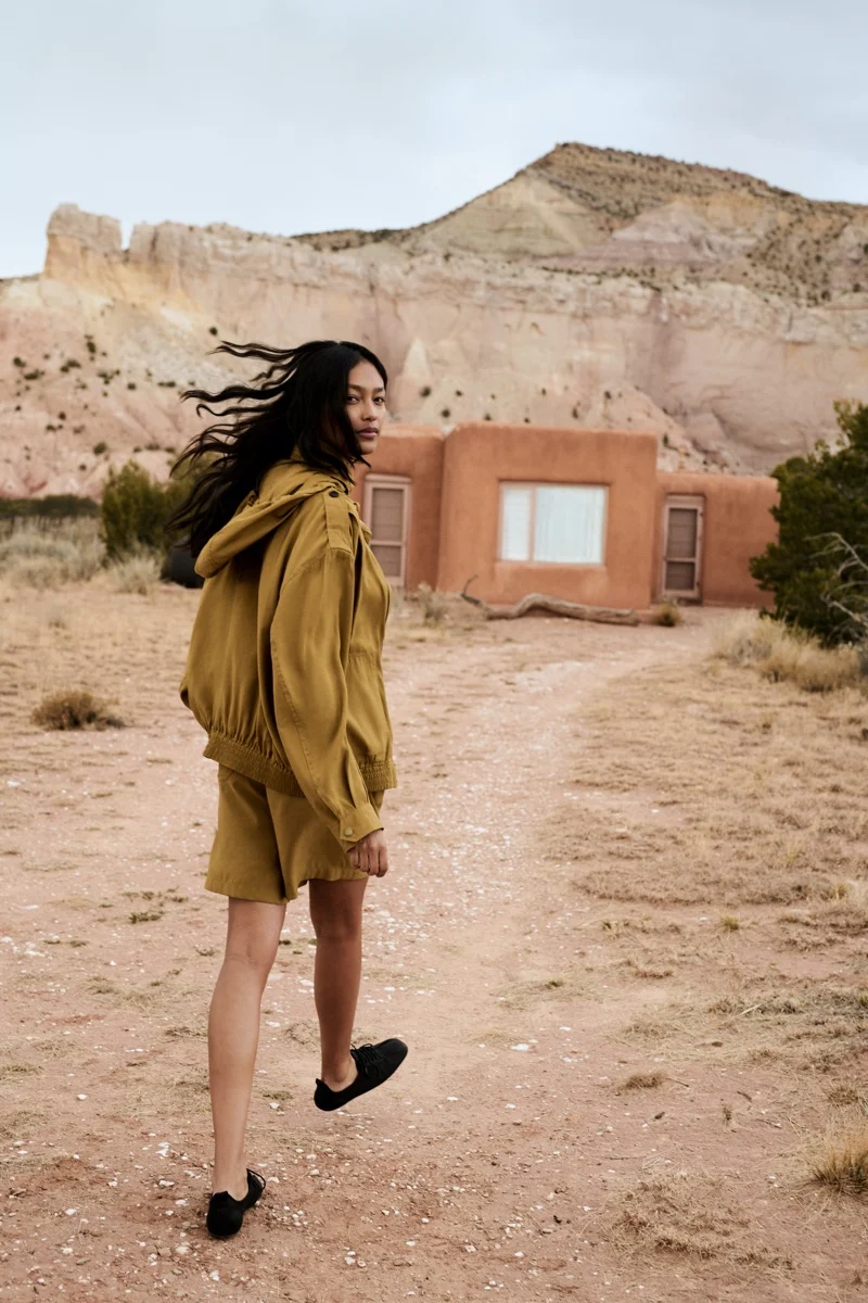 Banana Republic’s Southwest-Inspired Spring Campaign