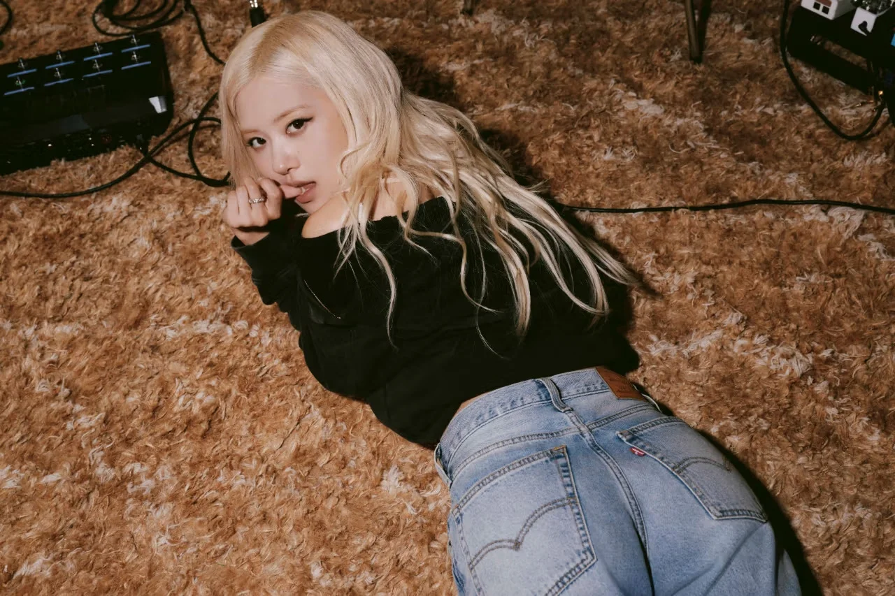 Rosé wearing Levi’s jeans in new campaign