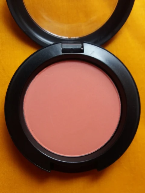 MAC Peaches Sheertone Blush Review & Swatches 