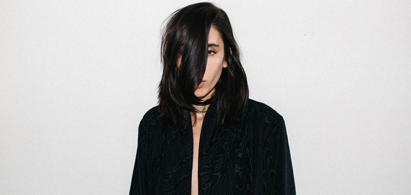 Elohim Launches Debut Album During North American Tour with The Glitch Mob