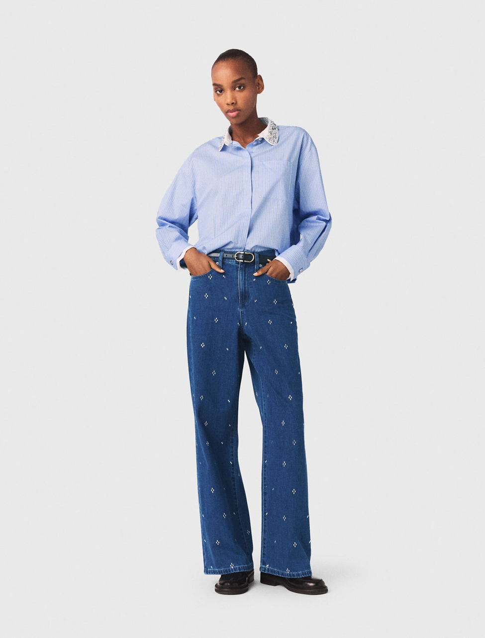 The Wide Jeans With Rhinestones