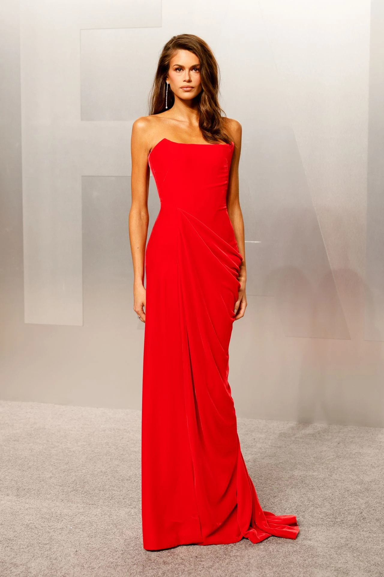 Kaia Gerber Brings Supermodel Glam to the 2026 Oscars After-Party