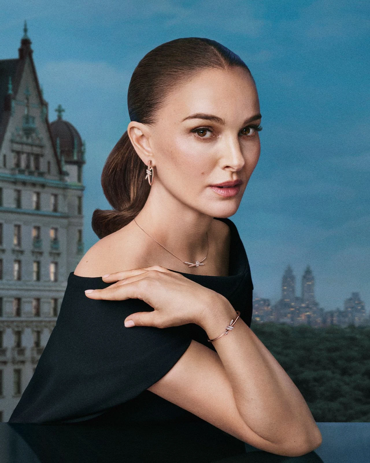 Natalie Portman Tiffany and Co campaign jewelry look